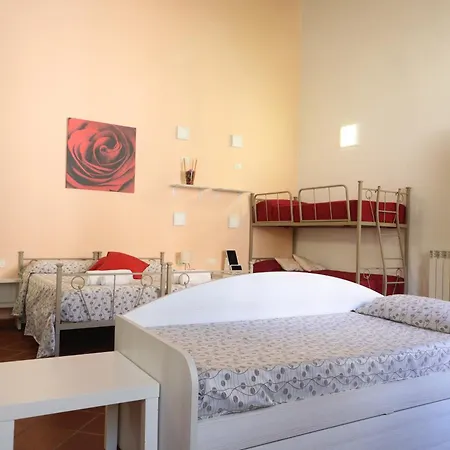 Hostel Deluxe