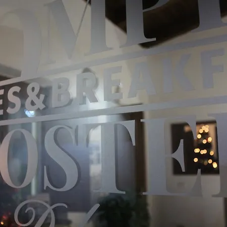 Hostel Deluxe *
