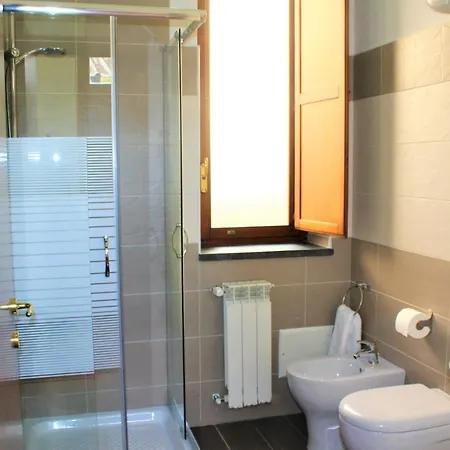 Deluxe Hostel *