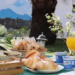 Deluxe Ostello