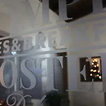 Ostello Deluxe *
